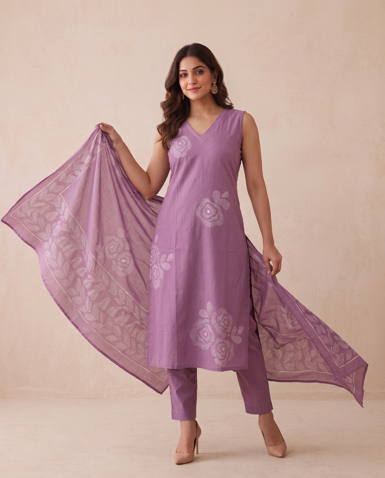 Women’s Pastel Lavender Sleeveless Printed Pure Cotton 3-Piece Kurta, Pant & Dupatta Set